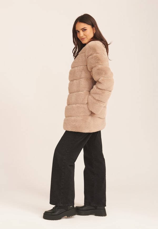 MINK DIAGONAL CUT FAUX FUR LONG SLEEVE JACKET - Winter jacket4