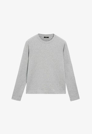 Lichtgrijs shirt met lange mouwen en ronde hals, rechte zoom, plat uitgestald op een witte achtergrond.