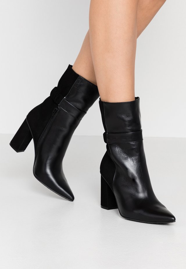 SEDI - Ankelboots med høye hæler - black