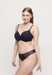 PrimaDonna TWIST EAST END - String - amethyst