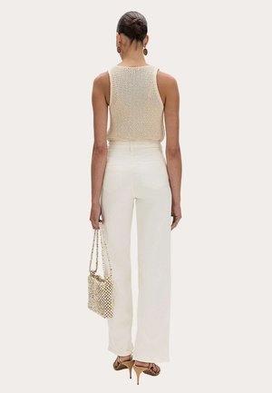 Marks & Spencer, Jeans Relaxed Fit - soft white