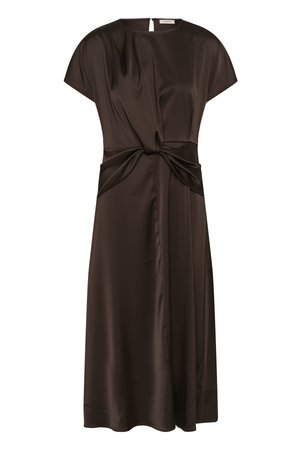 Tmavohnedé saténové midi šaty s krátkymi rukávmi, okrúhlym výstrihom a detailom stočeného uzla v páse.