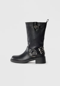 Selecionado, black