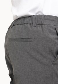 Drudd Italia D-GOLDES - Stoffhose - grey