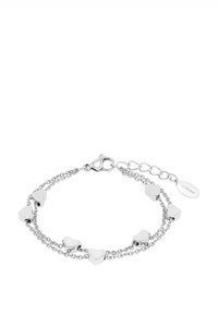 Bracciale in argento con accenti a forma di cuore, dotato di chiusura a morsetto e catena regolabile per personalizzare la lunghezza.