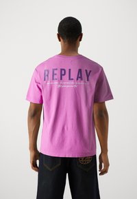 Replay Apdrukāts T-krekls - powder purple