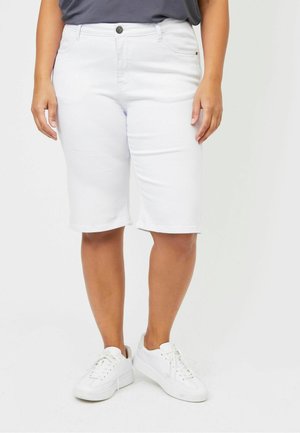ADMILAN - Farkkushortsit - white