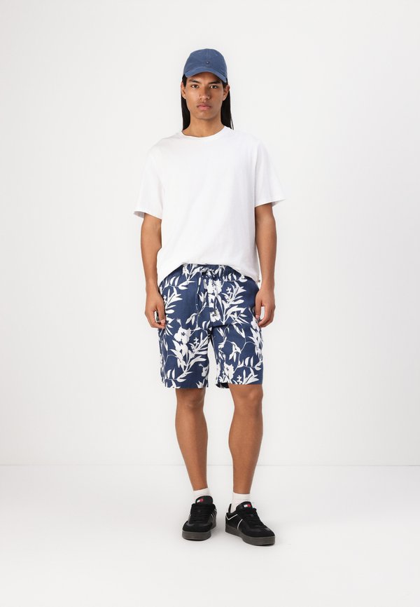 HARLEM - Shorts - night sky2