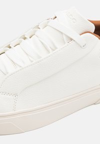 ALDO LUTON - Sportcipő - white