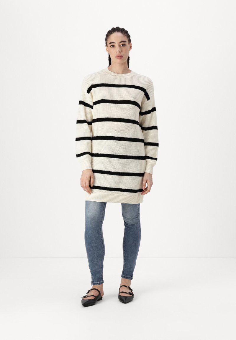 Noisy May NMMAYSA NECK DRESS - Φόρεμα-πουλόβερ - eggnog