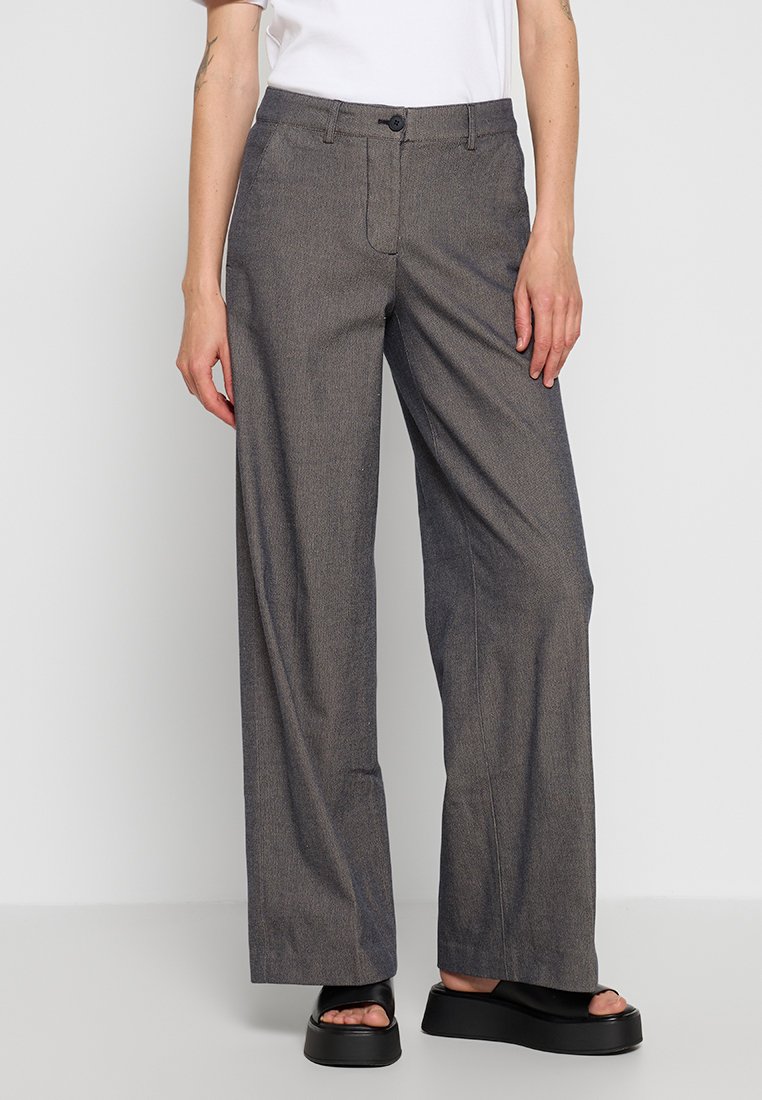 ARMEDANGELS Broek grijs ARMEDANGELS Broek grijs