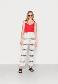 Even&Odd Top - red