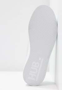 HUB Sneaker low - white