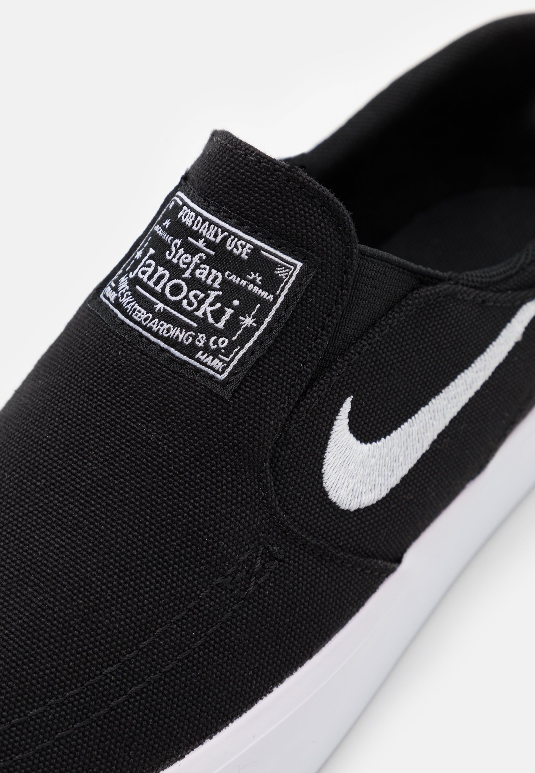 nike sb stefan janoski slip on black