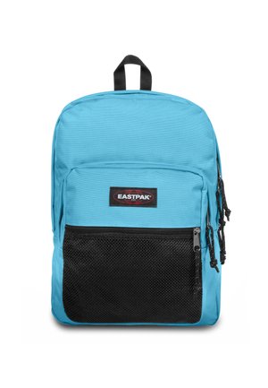 Mochila de nylon azul con un gran compartimento principal, bolsillo de malla frontal, acentos negros y un asa superior. Incluye tiradores de cremallera dobles.