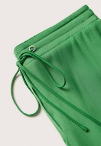 Mango Pantaloni - green