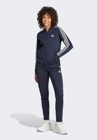 adidas Sportswear ESSENTIALS 3-STRIPES - Trenirka - legend ink   white