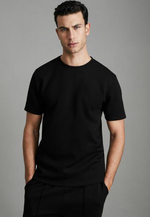Reiss REGULAR FIT-BRADLEY INTERLOCK CREW NECK - Paprasti marškinėliai - black