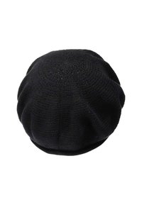 Căciulă tricotată neagră, cu formă rotundă, fabricată dintr-un material texturat și având o ușoară margine. Designul include un vârf cusut și margini netede.
