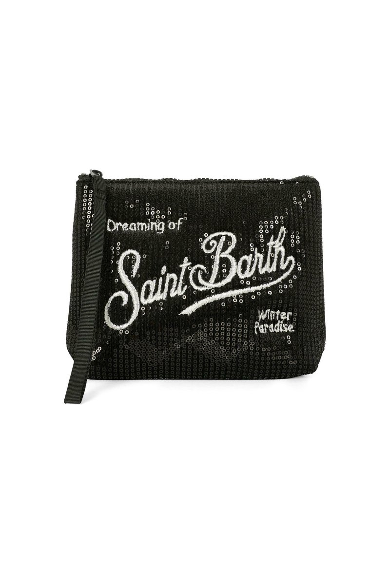 Pochette nera con paillettes che presenta le scritte "Sognando Saint Barth" e "Paradiso Invernale" ricamate in bianco. Chiusura con zip e polsino in tessuto.