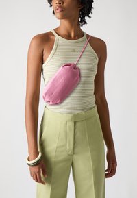 Marimekko PIKKU KARLA różowy