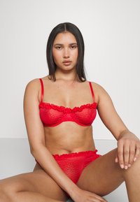 LASCANA VIVANCE - String - red