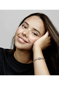 Pandora RADIANT HEART FLOATING - Charm - sterling silver