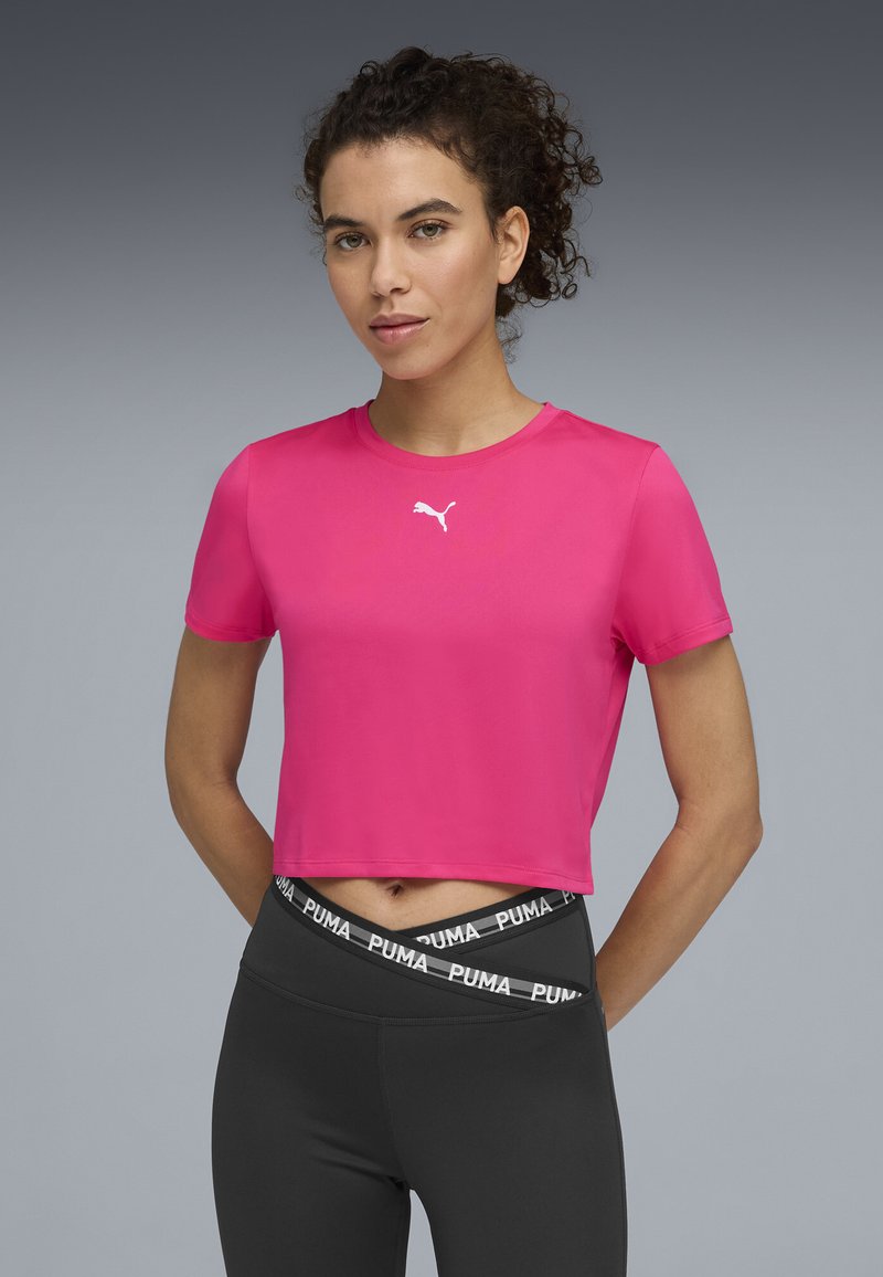 Puma TAD ESSENTIALS KURZES FIGURBETONTES - Triko s potiskem - glowing pink- white