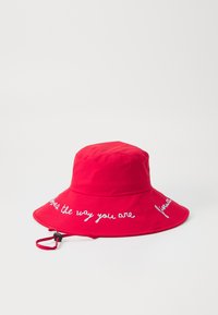 EMBROIDERED BUCKET HAT UNISEX - Hat - red