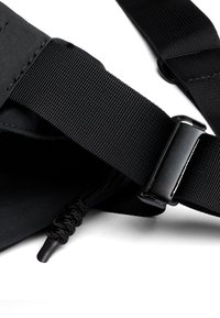 Bellroy VENTURE SLING 9L - Sac banane - black