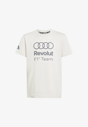 Camiseta blanca de manga corta con el logo de los anillos de Audi y "Revolut F1 Team" impreso en gris en el frente, logo de Adidas en la manga izquierda.