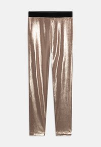 Metallisk bronse leggings med en blank tekstur og en svart elastisk midjebånd. Glatt, tettsittende design uten synlige mønstre eller detaljer.