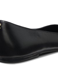 Chaussure plate en cuir noir avec un bout arrondi et des coutures discrètes, présentée de profil sur fond blanc.