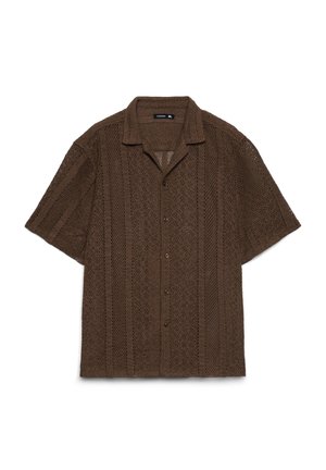 Maglietta marrone a maniche corte in maglia uncinetto con bottoni sul davanti e collo aperto, taglia XL, distesa su sfondo bianco.