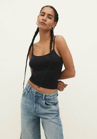Stradivarius STRAPPY  - Débardeur - black