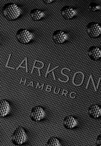 Larkson HELGE - Övtáska - black