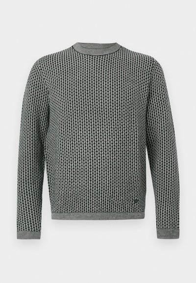 Pelēks rakstains adīts džemperis ar garām piedurknēm, apaļu kakla izgriezumu un ribveida aprocēm. Tam ir fakturēts dizains un neliela logotipa detaļa pie apakšmalas.