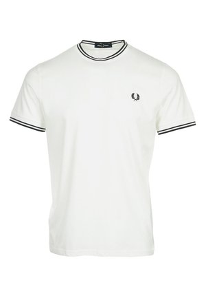 Wit T-shirt met korte mouwen met zwarte dubbele strepen op de kraag en manchetten, met een klein zwart lauwerkranslogo op de linkerborst.