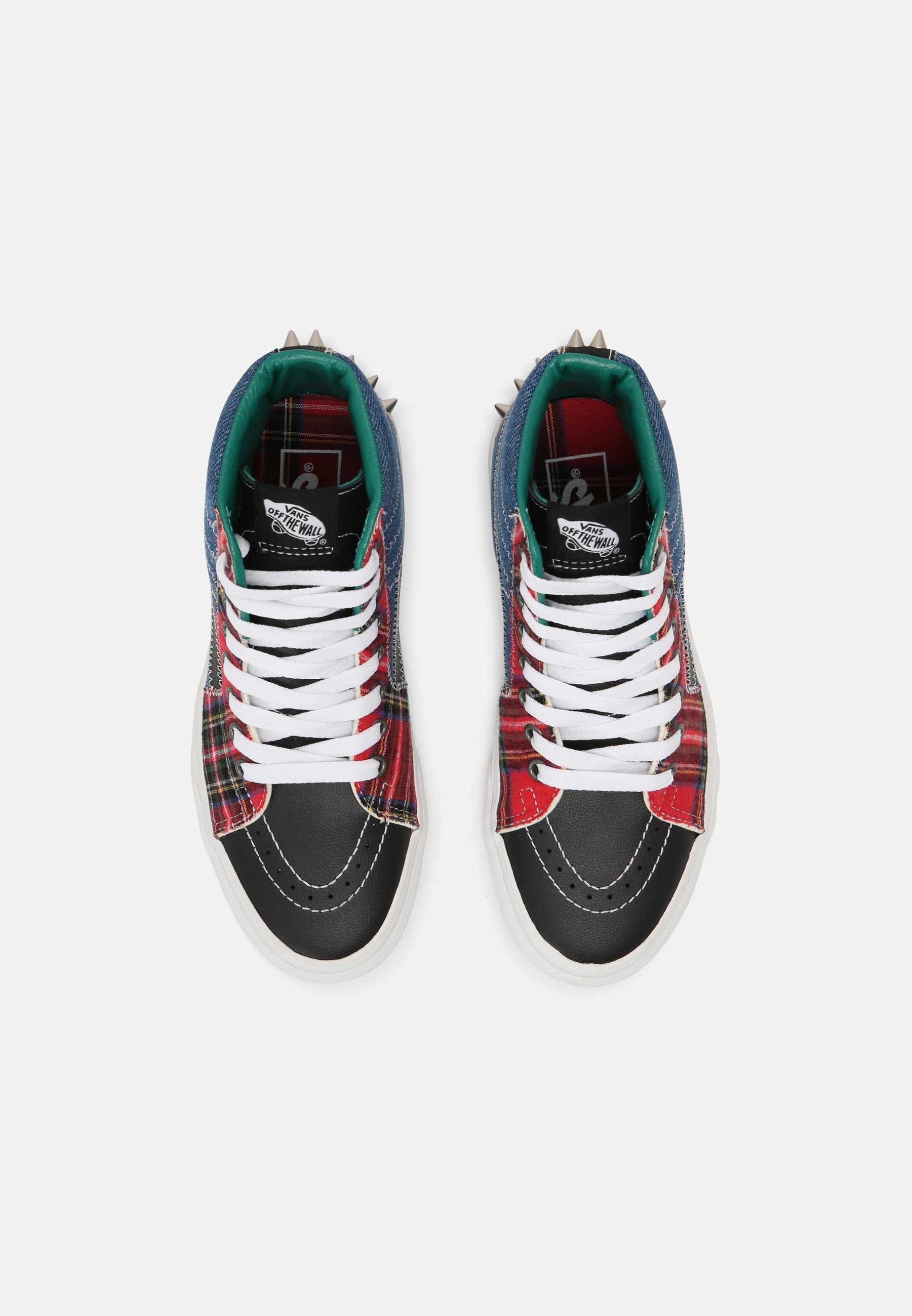 rode vans hoog