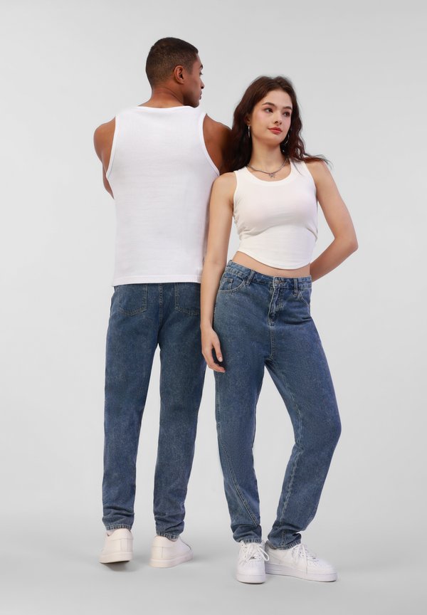 UNISEX - Slim fit jeans3