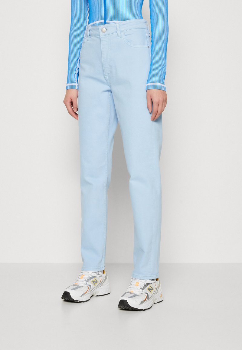 KnowledgeCotton Apparel STELLA TAPERED PANTS - Jeans Tapered Fit - airy blue