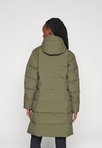 Patagonia JACKSON GLACIER PARKA - Dūnu mētelis - basin green