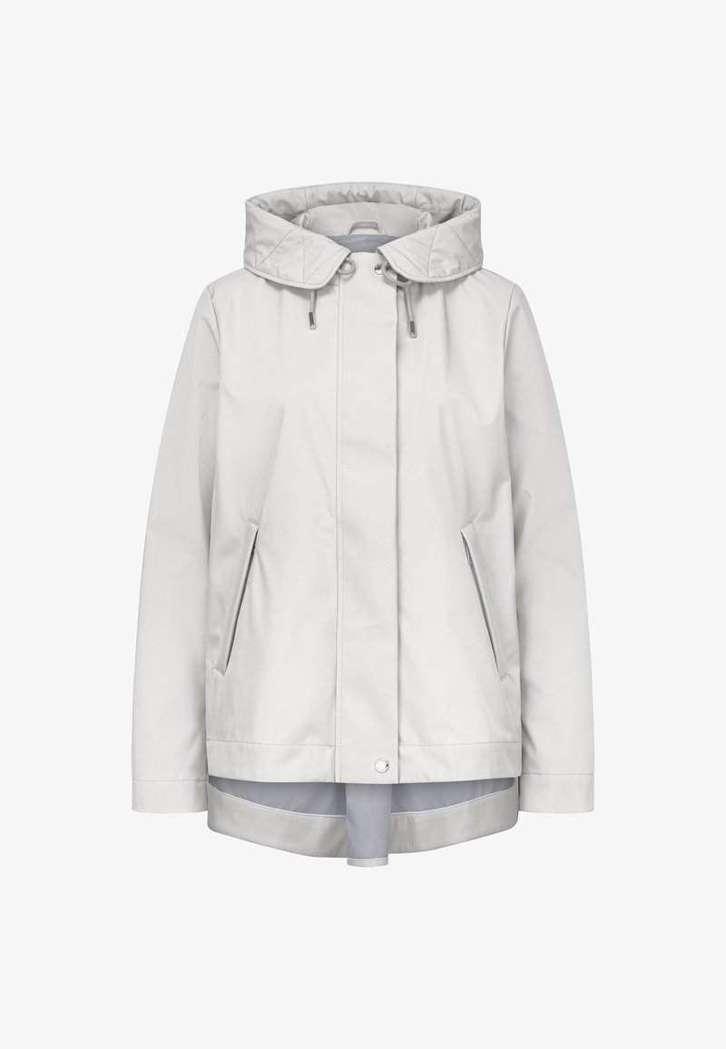 Hellgraue wasserdichte Jacke mit Kapuze, Frontreißverschluss, zwei Seitentaschen und einem geschichteten Design. Glatte Textur und einfache Verarbeitung.