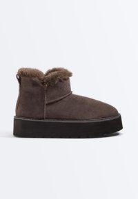 OYSHO Snowboots  - dark brown