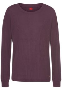 Langärmliger gerippter Pullover in dunklem Lila, mit weitem Ausschnitt, lockerer Passform und einem kleinen Logo-Akzent am Saum. Weicher Stoff.
