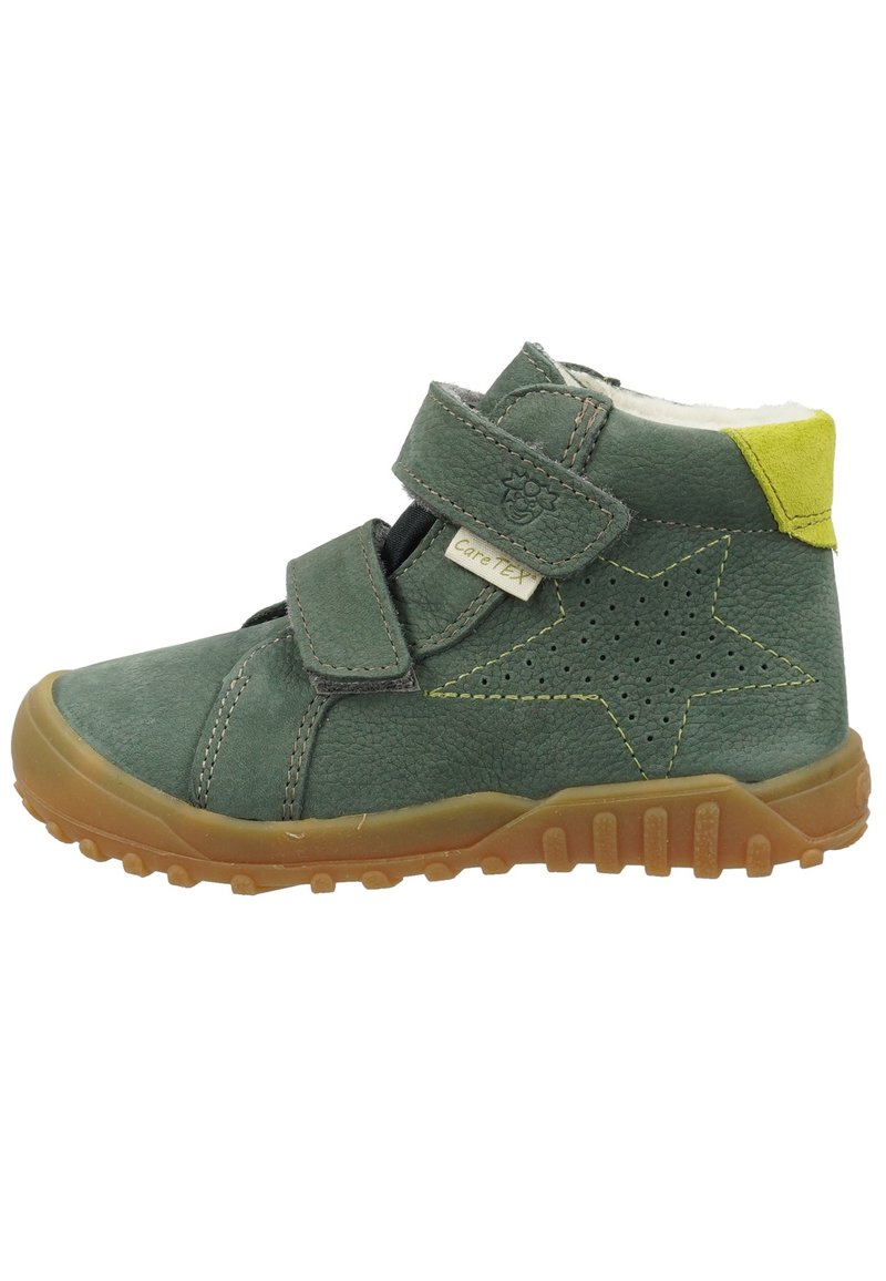 Grüner Leder-Mid-Top-Kinder Schuh mit zwei Klettverschluss-Riemen, gelben Akzenten, Stern-Ausschnitt-Design und einer Gummisohle für gute Bodenhaftung.