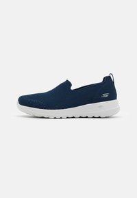 Skechers Performance - GO WALK SLIP ON - Tenisice za hodanje - navy/white Minijatura 1