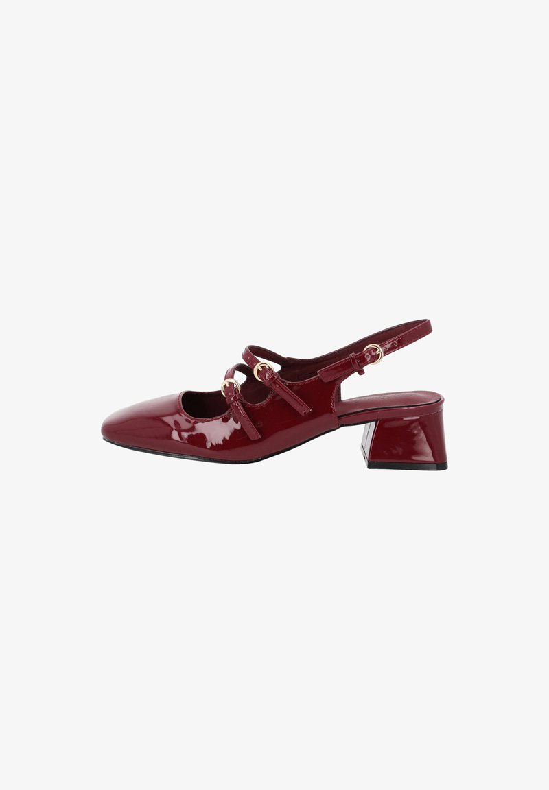 Slingback con tacco basso in pelle verniciata bordeaux da donna, con punta arrotondata, due cinturini decorativi.