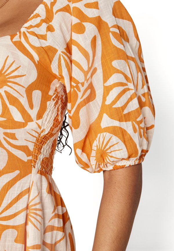 PARADISE COVE  - Maxi dress - dried mango4
