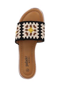 Infradito piatti con una fascia in pizzo nero che presenta un motivo a stelle in giallo, bianco e marrone. Soletta interna color beige. Dettagli di cucitura leggeri.